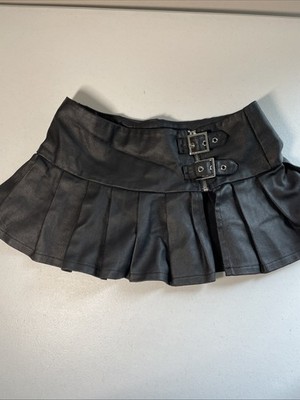 Pretty Little Thing SIZE 2 Polyurethane Pleated Micro Mini Skirt Flirty Goth