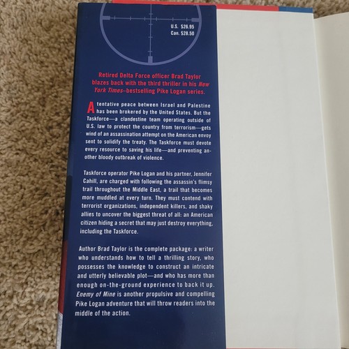 Enemy Of Mine Brad Taylor Hardcover Dustjacket Novel Book - Foto 5 di 5