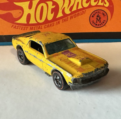 Hot Wheels Mustang Stocker 1974 Yellow/Purple Vintage 1:64 Diecast Car Redline