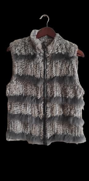 Ameri vintage   asymmetry fur vest   ジレ Ameri（アメリ）の「UND REVERSIBLE MOTTLED FUR VEST（ベスト