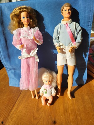 Mattel,Barbie Heart Family, Mr und Mrs.Heart und 1 Baby ,gebraucht guter Zustand