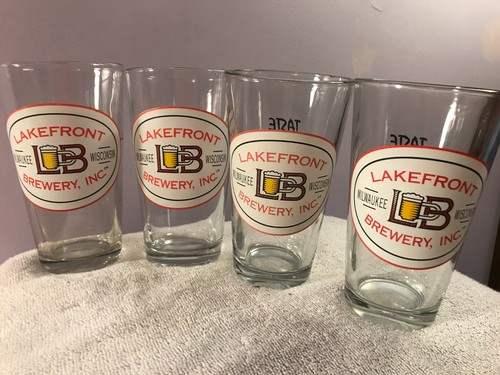 Beer Glasses set of 4 Pub style Lakefront Milwaukee Wisconsin MAX3985