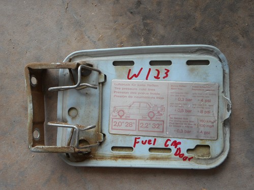 Mercedes Benz W123 Fuel Gas Door Light Blue - Bild 3 von 5