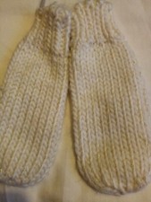 Primark Girls Mittens Gloves Age 7-13 Years Cream Acrylic