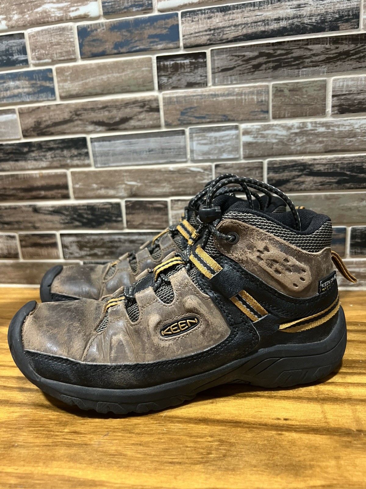 Scarpe da trekking alte in pelle marrone Keen taglia 1