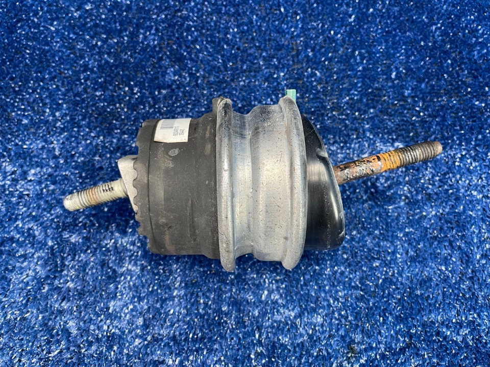 Suporte de motor direito Chevrolet Camaro 2010–2015 fabricante de equipamento original 92249010 - Imagem 4 de 4