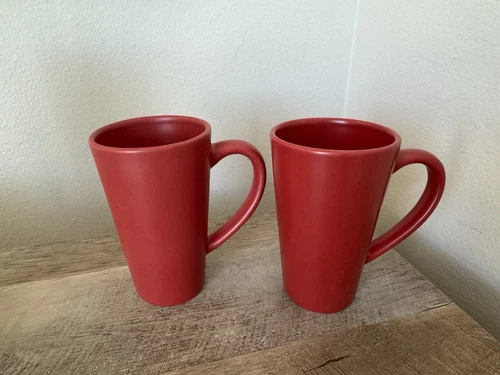 Chantal Red Coffee Mugs Ceramic Tall 19oz Set Of 2 Cups (A)