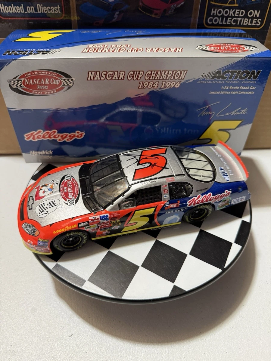 Terry Labonte 2003 1:24　スロットカー Terry Labonte Diecast Racing Cars 1:24 2003 Vehicle Year for sale