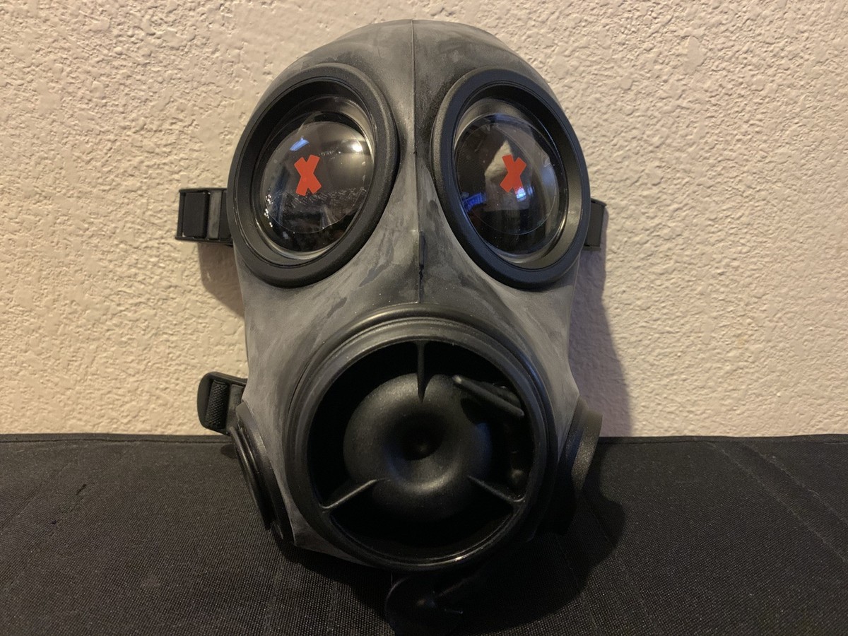 Avon Fm 12 Gas Mask Size 3 (Small) And Filter | eBay