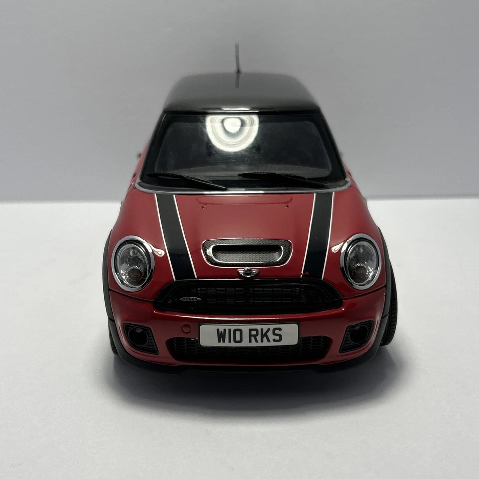 1/18 KYOSHO Mini Cooper S Red (JCW) John Cooper Works Tuning [Damaged See Pics] - Image 2 of 4