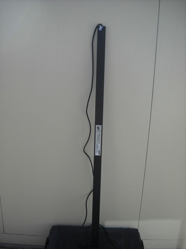 APC AP7852 PDU METERED RACK MOUNT POWER DISTRIBUTION UNIT 24 OUTLET 1 PH INPUT - Picture 2 of 3