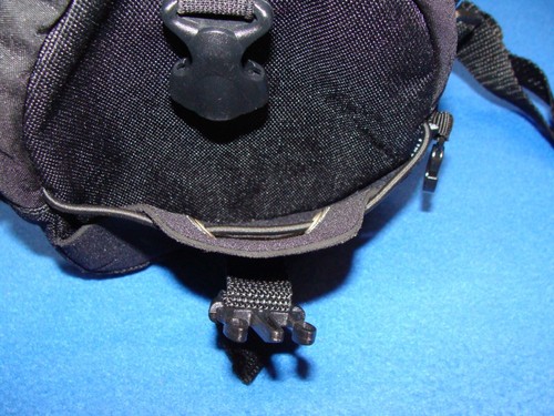 Coby CD-Player Tasche 7" x 6" mit 4 Taschen & verstellbarem Slide Lock Gurt gebraucht - Bild 5 von 20