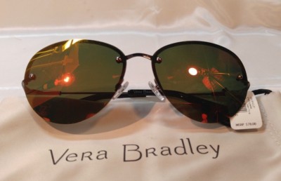 Vera Bradley display picture 1