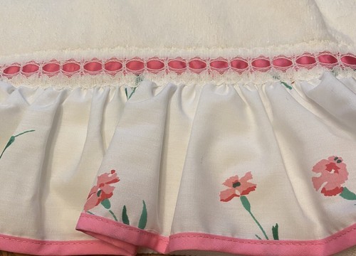 Vintage Martex Bath Towel Pink Lace Ruffle Cotton USA 27x48 - Picture 5 of 6