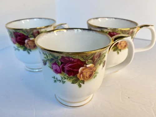 Vintage Royal Albert Old Country Roses Gold Rimmed Mug Classic Set Of 3