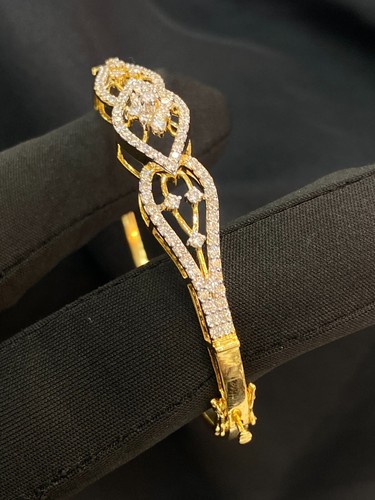 Classy 1.49 Cts Round Brilliant Natural Diamonds Hinged Bracelet 14K Yellow Gold - Picture 5 of 12