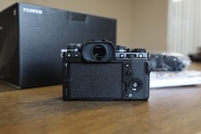 Fujifilm Fuji X-T4 26.1MP Camera Body Black slightly used with box Excellent