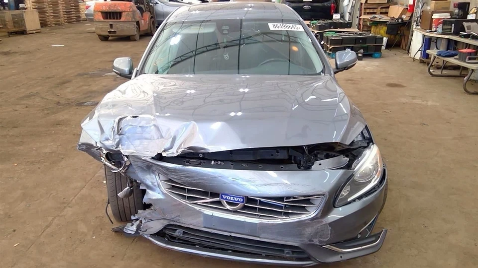 Passenger Caliper Rear Plug-in Hybrid Fits 14-23 VOLVO S60 6839907 Foto 4 de 4