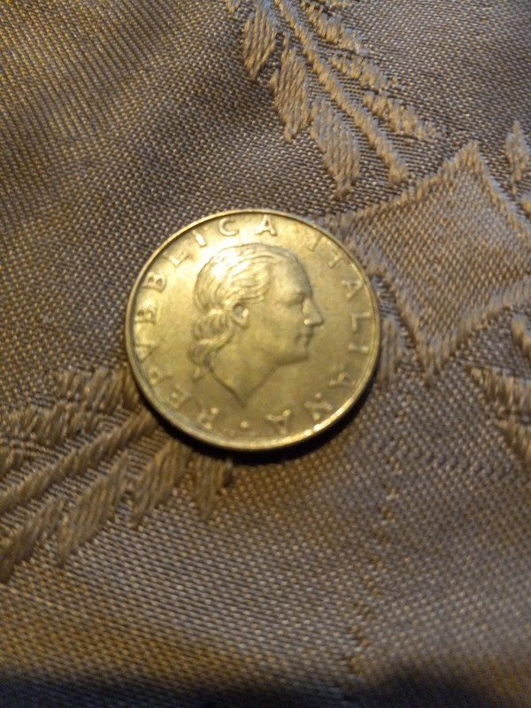 1978R Italian Coin 200 Lire Italy Lovely Coin(PREOWN)