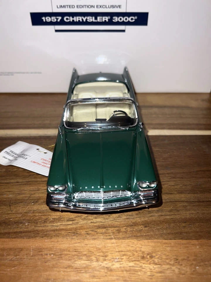 富兰克林铸币厂 1957 年克莱斯勒 300C 可调式 - 主街限量版 — 第 3/4 张图片