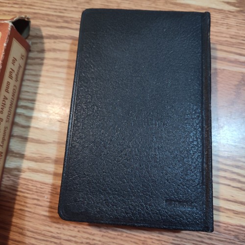1966 Black Leather The New St. Joseph Continuous Sunday Missal & Hymnal in Box - Picture 6 of 14