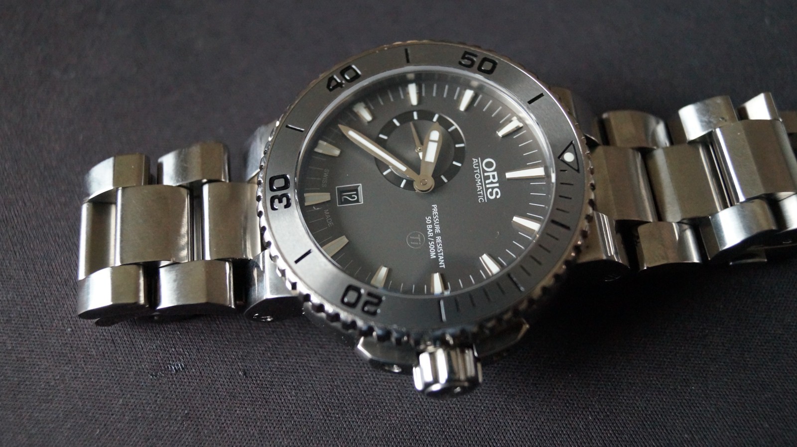 Oris Aquis Small Second Date Titanium Automatic 0… - image 15