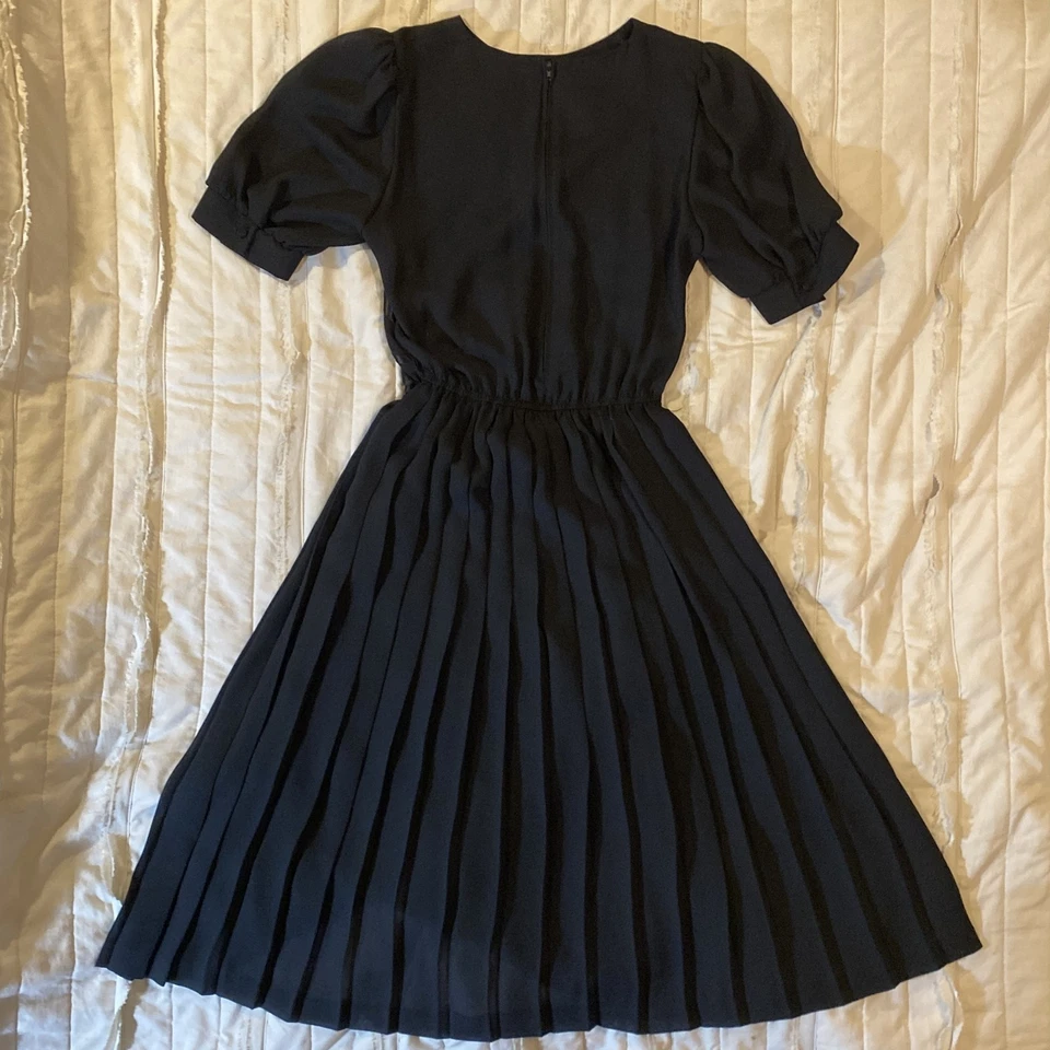 VTG Leslie Fay Dress Womens 8 Black Sheer Pleated Puff Sleeve USA 80s - Image 2 of 4