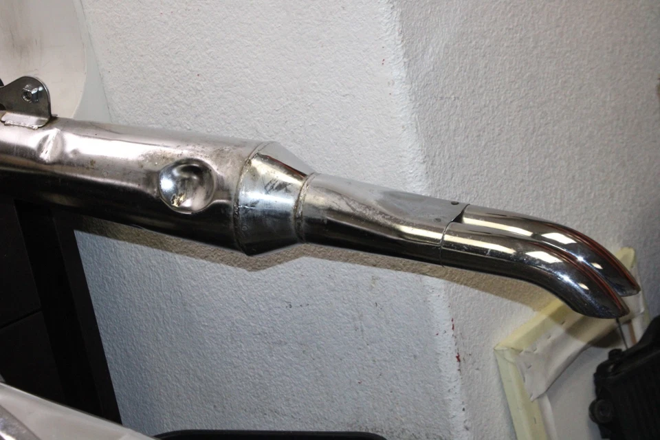 87-03 KAWASAKI VOYAGER XII OEM FULL EXHAUST SYSTEM MUFFLER - Image 3 of 4