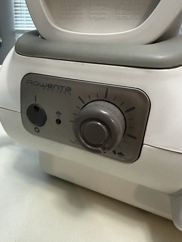 Rowenta DG5030 Pro Bügeleisen Dampfstation einstellbar - Weiß - Bild 2 von 7