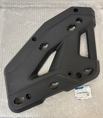 CFMoto CFORCE 500 Rack Cover Right Front 22-25 BLK 1) OEM #9DRV-141003-B000 L308