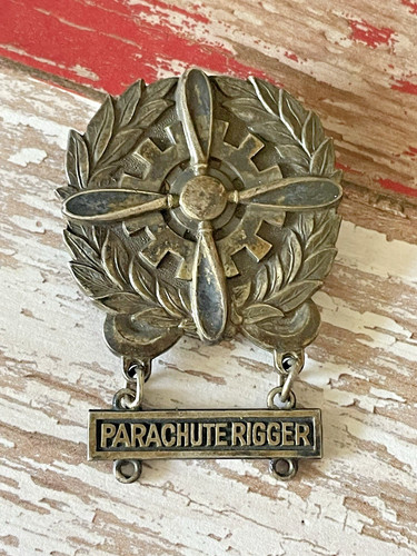 Very Rare WWII US Army Air Force PARACHUTE RIGGER Technician Badge STERLING