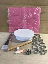Cake Decorating Turntable 12 Cutters Pastry Mat Rolling Pin Spatula 6 Icing Tips
