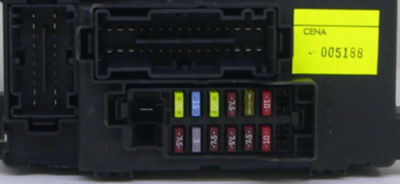 OPEL CORSA D OEM FUSE BOX RELAIS BSI BSM BCM MODULE GM 13301561KG