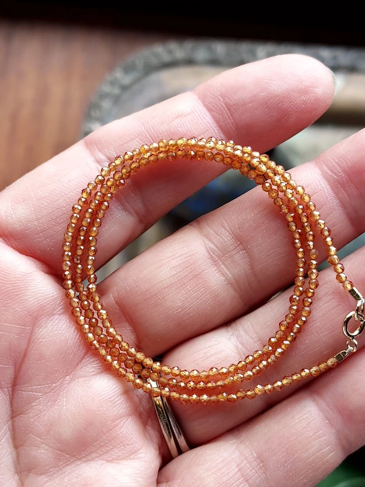 Collar granate Spessartine naranja 17", cuentas de 2 o 3 mm con bloqueo de resorte de 14 k Foto 2 de 4