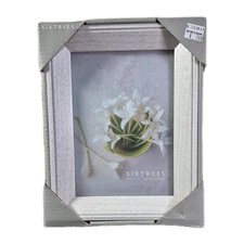 New- Bed Bath & Beyond Sixtrees White 5" X 7" Decorative Wood Picture Frame