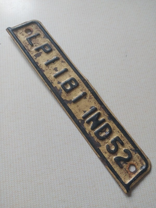Vintage 1952 Indiana License Plate Registration Tag Topper 