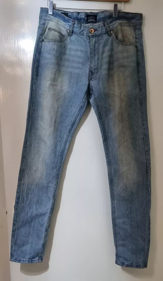 Picture 2 of 19