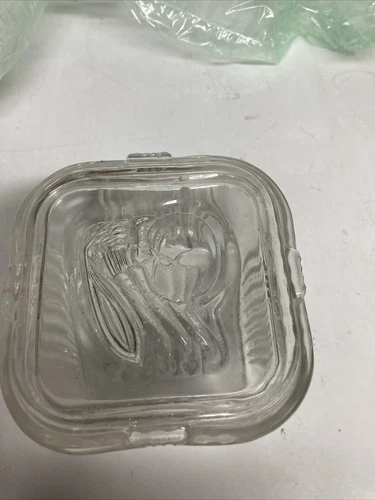 Vintage Federal Clear Glass Refrigerator Dish w/Lid ~ Ribbed Fruit Embossed