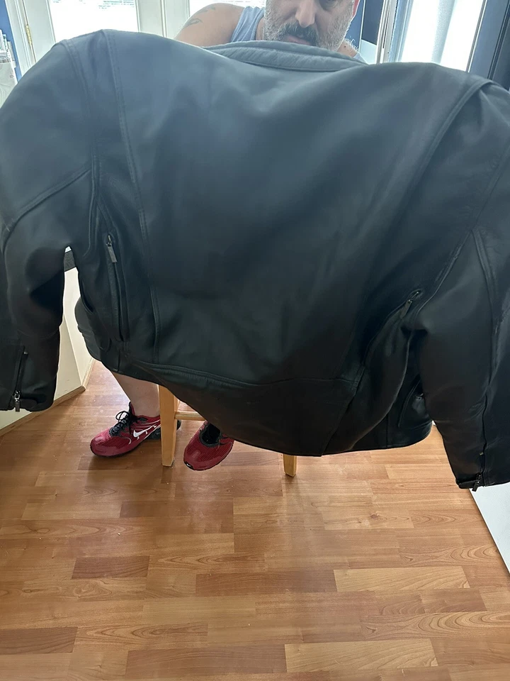 motorcycle jacket - Image 3 of 3