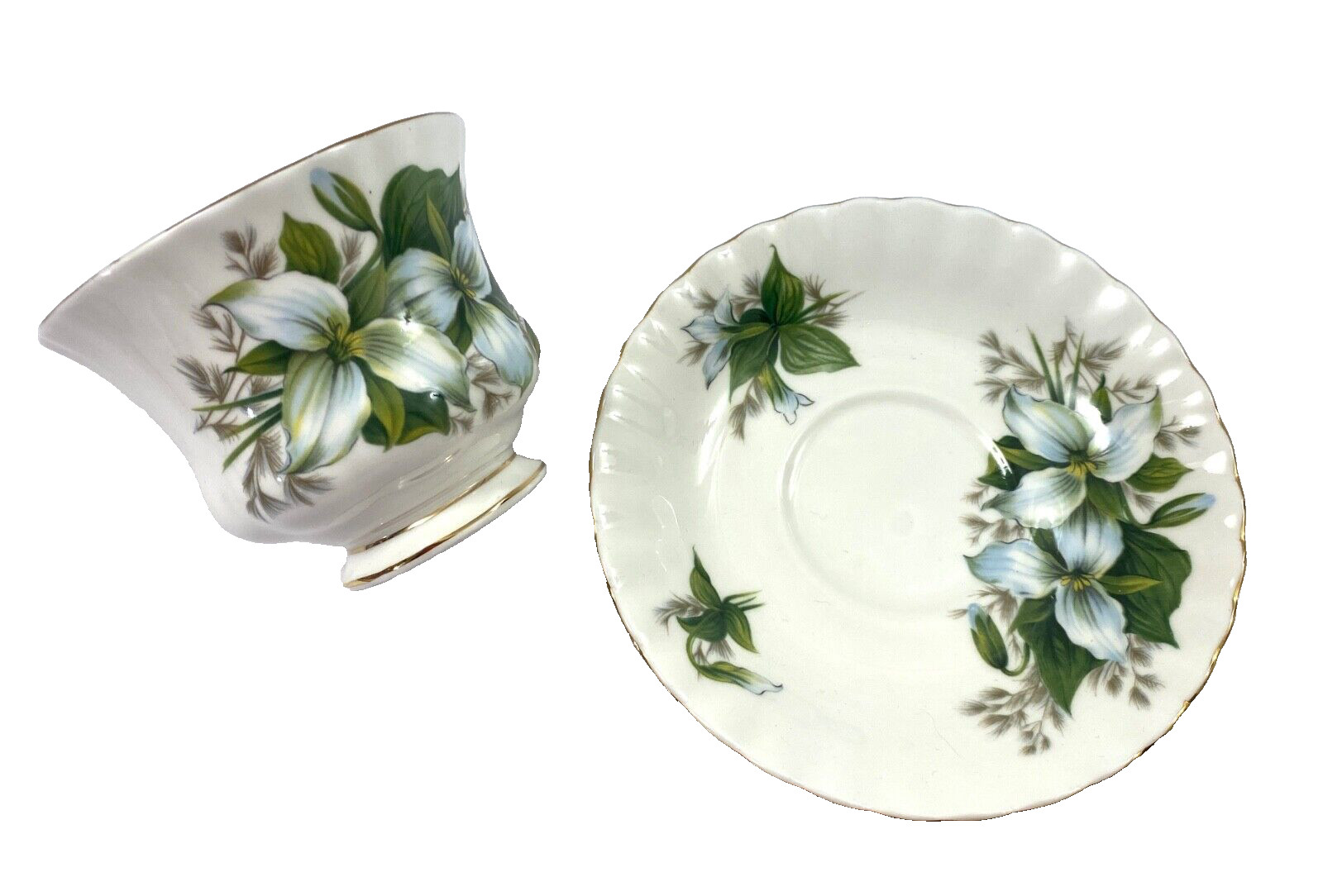 Vintage Royal Albert Trillium Tea Cup & Saucer Bone China Gold Trim England