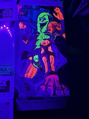 Funko Pop! Vinyl: Rick and Morty - Pickle Rick (Glows in the Dark)