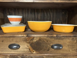 Vintage Pyrex Orange set