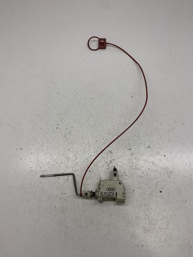 Audi A4 S4 B7 8E 8H 2006 Diesel Stellmotor Tankdeckel Tankklappe 120kW DRA38331