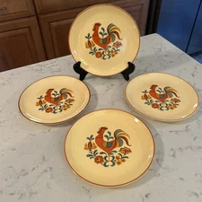 Taylor Smith Taylor Reveille Rooster Bread Plates 6 5/8 Red Trim Set 4 Excellent