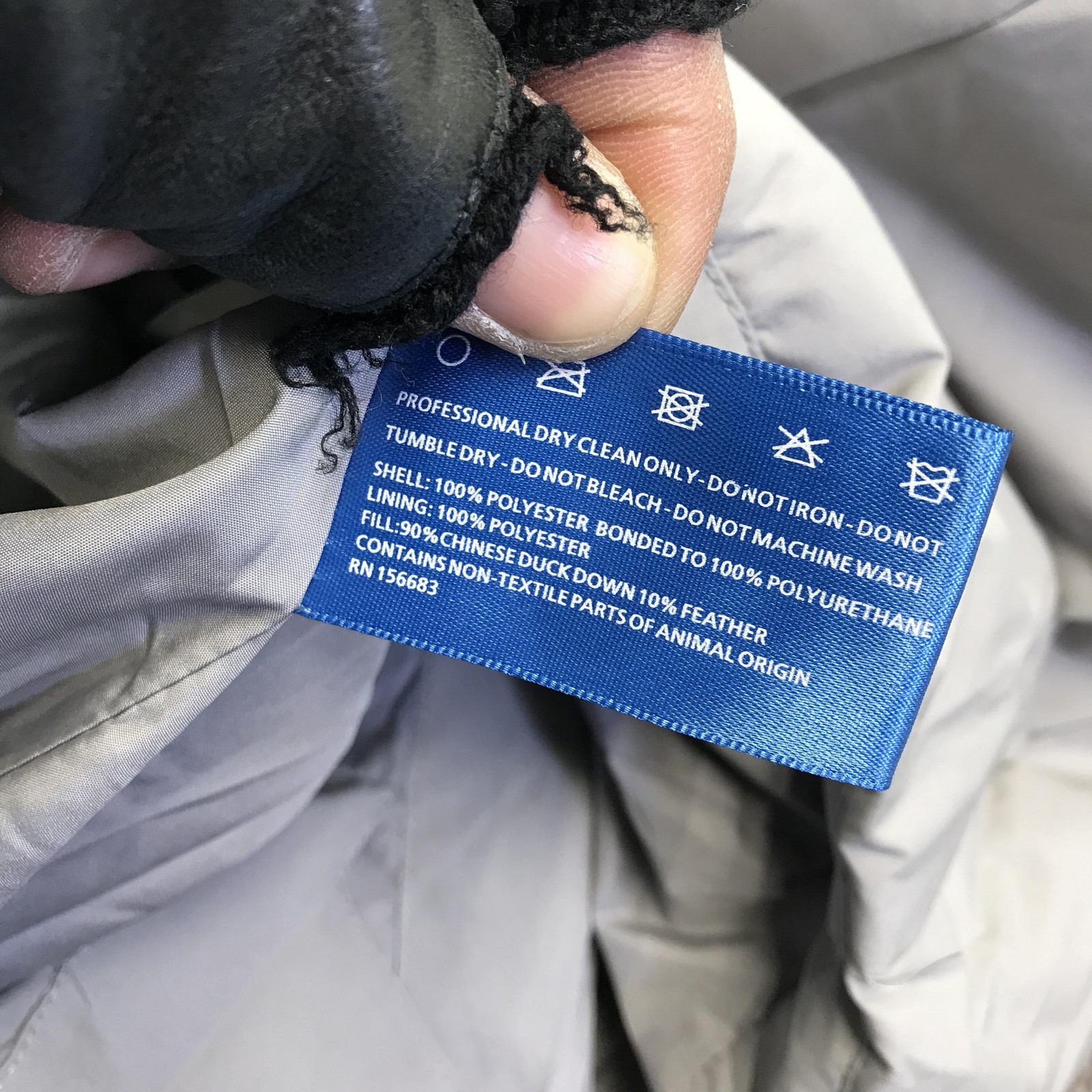 The Arrivals Puffer Jacket Mens Small Gray Hooded Down Coat NYC Modern Winter