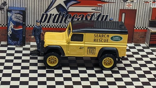 '20 HOT WHEELS LAND ROVER DEFENDER 110 LOOSE CAR CULTURE REAL RIDERS SERIES - Picture 4 of 6