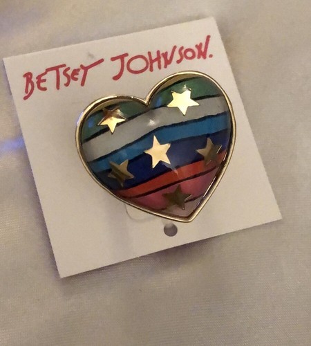 Betsey Johnson Gold Tone One Love Rainbow Heart Stretch Ring Size 7.5 NWT - Picture 6 of 13