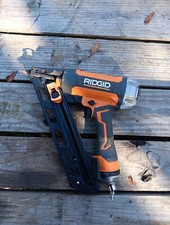 NOT WORKING RIDGID R250AFF Pneumatic 15-Gauge 2-1/2 in. Nailer - Parts Or Repair