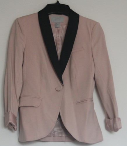 H\u0026M Women's Fitted Blazer Jacket in 