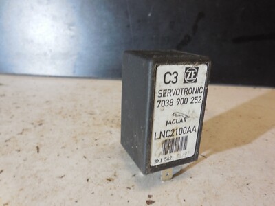 Jaguar XJ8 XJ8L STEERING RELAY LNC2100AA ZF SERVOTRONIC 7038900252